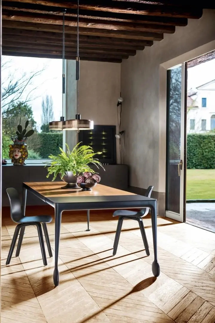 Grand Motion Extendable Table
